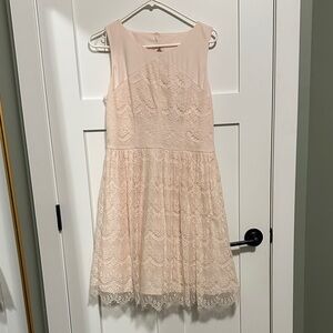 Jessica Simpson Lace Dress in pink